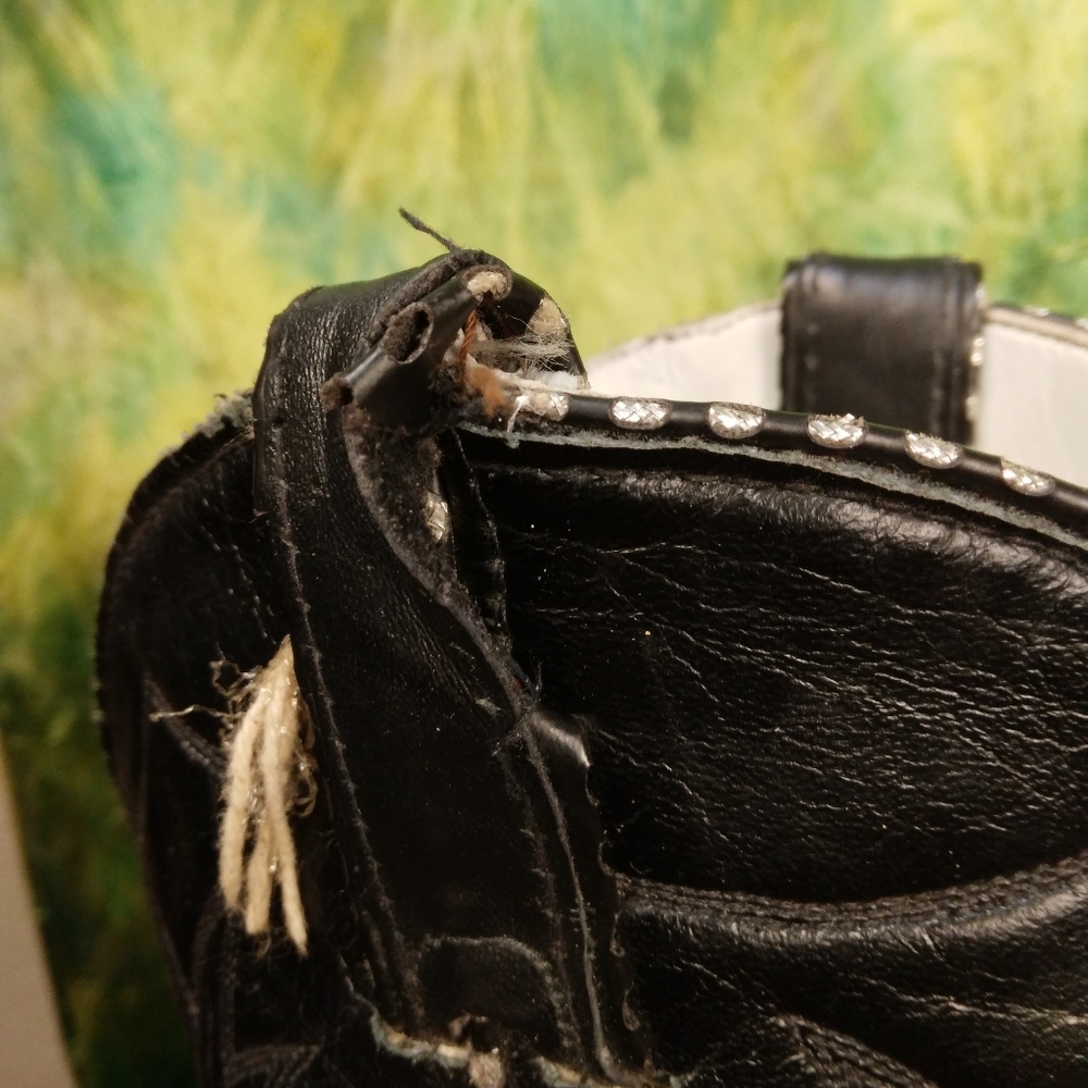 Rodeo drive black cowboy boots - Picture 4 of 8